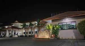 Mark Four Place Hotel