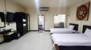 Mark Four Place Hotel