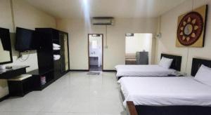 Mark Four Place Hotel