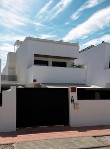 Villa Engel - Luxury with private pool close to the beach