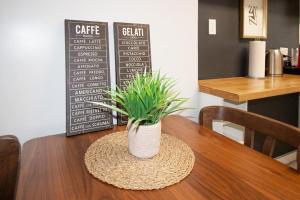 Hoboken 15 Min Train to Manhattan Full Kitchen