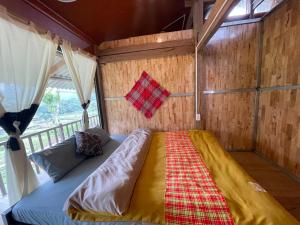 Cương Mountain View Homestay