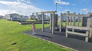 Parkdean Resort Camber Sands sleeps 8 Pet Friendly - ref-ww242