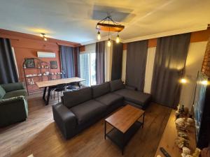 Central Cozy Villa 5 Min to Beach