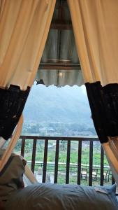 Cương Mountain View Homestay