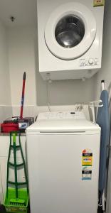 Lake Views Belconnen apartment with 2 bedrooms and sofa bed