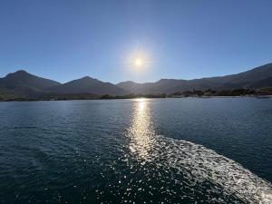 Paradise on the beach, feet in the sand