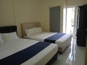 Netasha Holiday INN