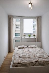 Warsaw Central Muse - 3 Rooms Apart at Grzybowska 5