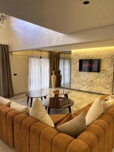 Luxury Serenity Marrakech - Spacious Duplex with Pool