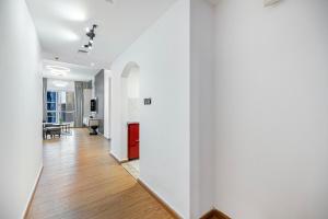 FiveX Luxury 2BR at Lake Point JLT