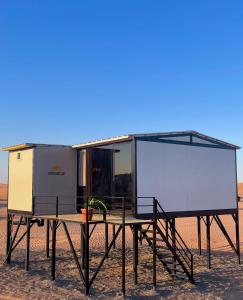 Aurora desert camp
