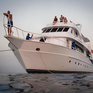 Daily Boat Trips Hurghada Diving Center Aquastars