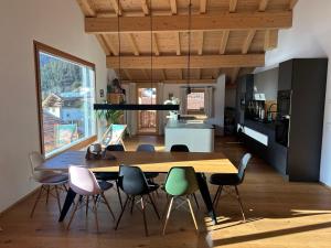 New loft apartment with mountain views