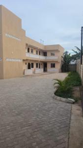 Cyrah Apartments