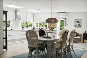 Vibrant Nature Close Stay Near Udsholt Beach