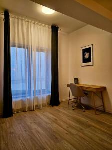 Luxury District - Panoramic View Urban Apartment