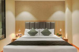 Luxe Stayz JR Marrion