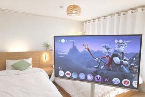 STAY H # Prime Location # 1 Stop to Seongsu # Lines 2,5 #Hongdae# Myeongdong# KSPO #DDP