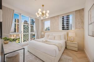 Kensington 3BR Jacuzzi at Standpoint Opera Downtown