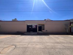 Rento funcionales recamaras dentro de una casa residencial