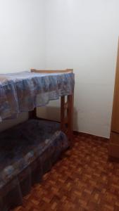 Miramar costa Atlántica alquiler temporario casa para 10 personas exelente ubicación a Dos cuadras de la playa y cuatro del centro