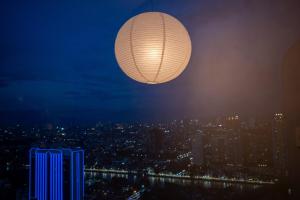 Wabi-Sabi Stay at Knightsbridge Residences