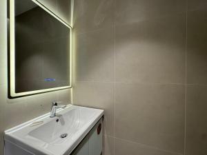 Brand New Modern Pattaya Pool Villa near Walking street