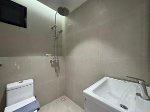 Brand New Modern Pattaya Pool Villa near Walking street