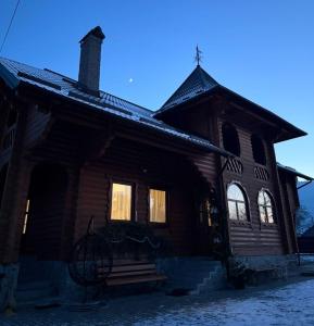 Гостинний двір КАРПАТІЯ, Верховина