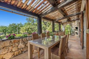 Magnificent Stone Villa in Le Tignet