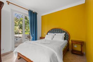 Magnificent Stone Villa in Le Tignet