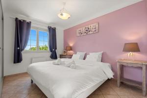 Magnificent Stone Villa in Le Tignet