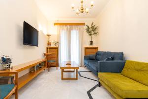 Soul of Sun - Large 85sqm Luxury Apartment with Balcony in Chania City Center