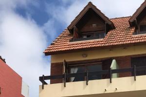 Departamento Frente Mar Pileta Climatiza Cochera