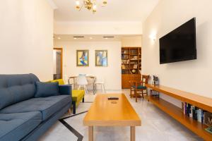 Soul of Sun - Large 85sqm Luxury Apartment with Balcony in Chania City Center