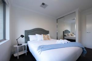 Henley Brook - Finest