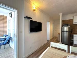 los cristianos pool & sun apartment