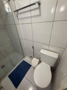 APT ventilado, 2 quartos, pertinho da praia