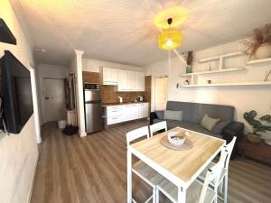 los cristianos pool & sun apartment