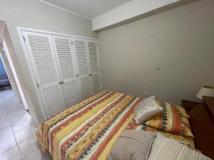 Apartamento de playa en Villas Gasparico, Pampatar a 10 minutos del CC Sambil