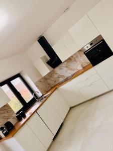 Skyline Duplex Brussels Parking Fibre Modernité