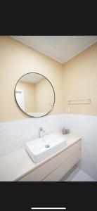 ON Apartments - Family - Free Parking & Pet Friendly