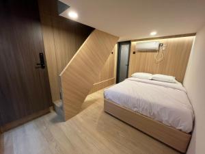 INSAHAUS Guest House