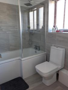 Fieldview Peaceful One Bedroom Barn Conversion Home