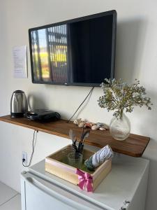 Studio novo com wi-fi e ar na praia dos ingleses