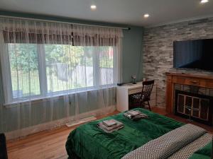 Greenhills - 3 bedroom suit - main floor