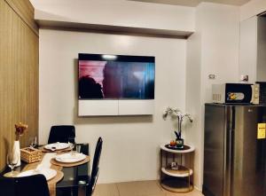 Urban Haven at Shore Residences Near MOA