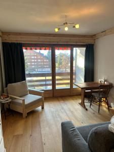 Central studio in Villars sur Ollon, Emeraude, for 3 only 100m to Bretaye ski train