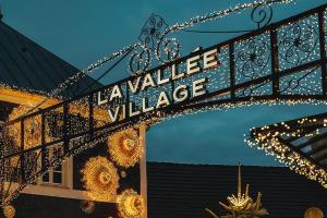 4 mn Disney 14 People 4 bedrooms 100 M2 Free Parking